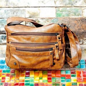 Brown Multi Pocket Woman's Purse Faux Leather Everyday Crossbody Shoulder Bag